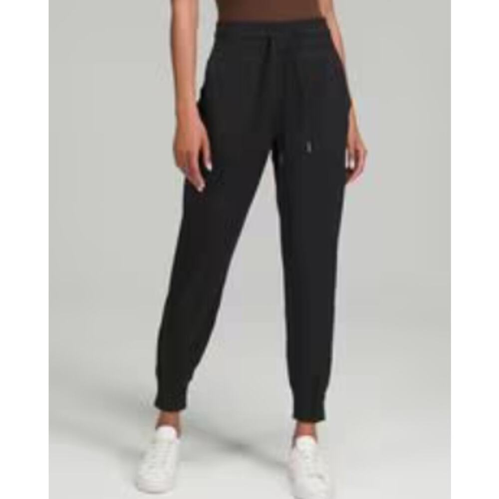 LULULEMON Ready to Rulu Black Ankle Length Jogger Size 6 casual comfort